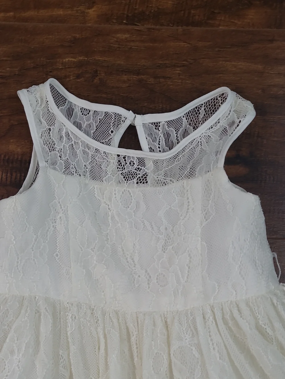 David's Bridal Ivory Lace Flower Girl Dress Size 3t - Picture 2 of 6